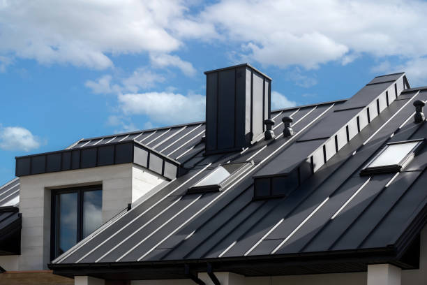 Best Roof Moss and Algae Removal  in East Sonora, CA